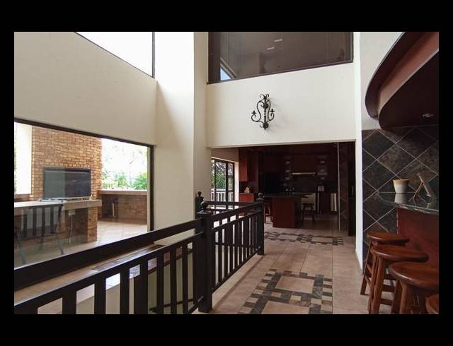 7 BEDROOM HOUSE FOR SALE IN FEATHERBROOKE ESTATE